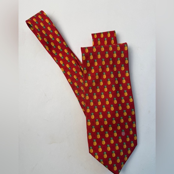 Burberry Men’s Red Neck Tie With Pineapples 🍍 - Picture 2 of 12